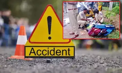 హైదరాబాద్‌లో ఘోర రోడ్డు ప్రమాదం.. ఇద్దరు విద్యార్థులు మృతి, నలుగురి పరిస్థితి విషమం