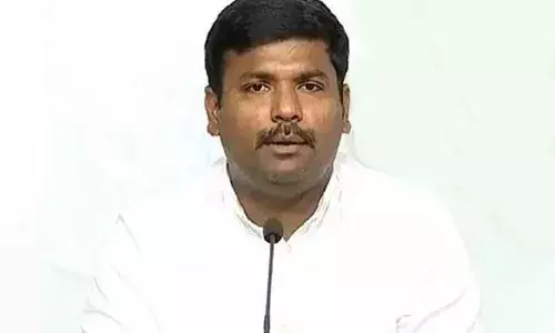 అమరావతి దెయ్యాల రాజధాని: మంత్రి అమర్నాథ్