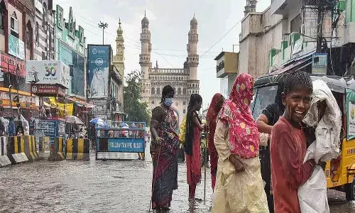 అల్పపీడన ప్రభావం.. రాష్ట్రంలో మరో రెండు రోజులు భారీ వర్షాలు