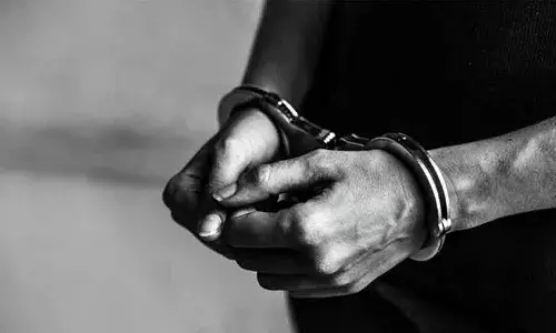 మైనర్ బాలురపై లైంగిక దాడి.. హాస్టల్ వార్డెన్ అరెస్ట్