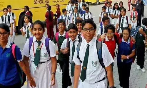 విద్యార్థులకు పండగే.. తెలంగాణలో 15 రోజుల పాటు దసరా సెలవులు