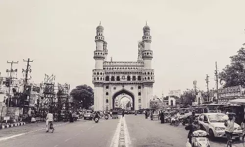 హైదరాబాద్ విమోచన దినోత్సవం: పోటాపోటీగా కేంద్ర, రాష్ట్ర ప్రభుత్వాల కార్యక్రమాలు