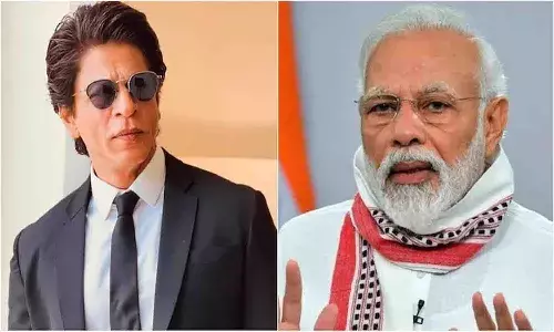 ప్రధాని మోదీకి పుట్టినరోజు శుభాకాంక్షలు చెప్పిన షారుఖ్