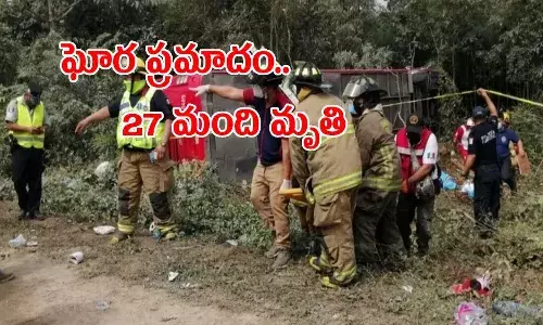 పర్వత ప్రాంతంలో బస్సు బోల్తా.. 27 మంది దుర్మరణం