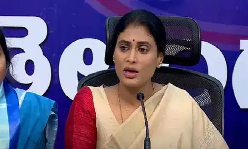 ఏపీ ప్రభుత్వ నిర్ణయంపై షర్మిల వ్యాఖ్యలు