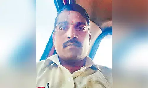 ఆర్టీసీ డ్రైవర్ ఆత్మహత్య.. ఉన్నతాధికారుల వేదింపులే కారణం..!