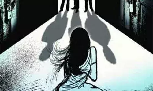 జహీరాబాద్లో వివాహితపై సామూహిక అత్యాచారం.. మత్తు మందు ఇచ్చి..