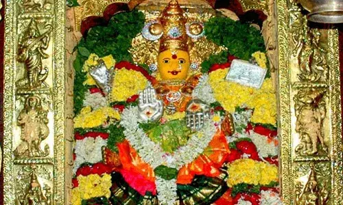శ్రీ బాలా త్రిపుర సుందరి దేవిగా దుర్గమ్మ దర్శనం