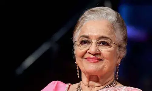 ప్రముఖ నటి ఆశా పారేఖ్కు దాదా సాహెబ్ ఫాల్కే అవార్డు