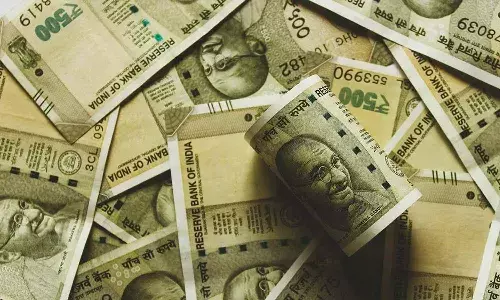 ప్రభుత్వ ఉద్యోగులకు శుభవార్త.. 4 శాతం డీఏ పెంపు