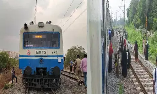 బేగంపేటలో భారీ శబ్ధంతో ఆగిపోయిన ఎంఎంటీఎస్ రైలు.. పరుగులు తీసిన ప్రయాణీకులు