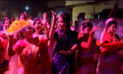 ఎంపీ మహువా మోయిత్రా నృత్యం.. సోషల్ మీడియోలో వైరల్