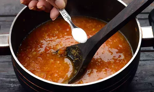 దారుణం.. కూరలో ఉప్పు తక్కువైందని.. భార్యను హత్య చేసిన భర్త