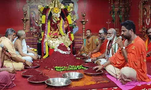 మహిషాసురమర్దినిగా దుర్గమ్మ దర్శనం