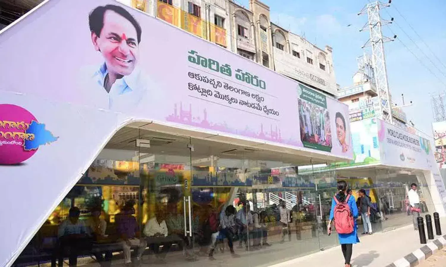 హైదరాబాద్‌లో మరో 411 బస్ షెల్టర్లు