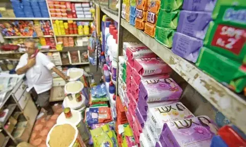 సబ్బులు, డిటర్జెంట్ల ధరలు భారీగా తగ్గబోతున్నాయ్..!