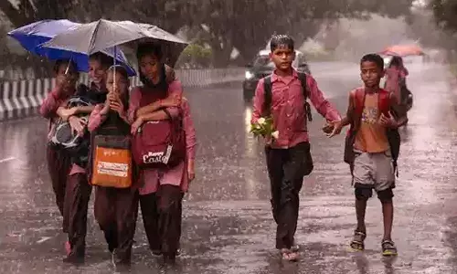 భారీ వర్షాలు.. విద్యాసంస్థల మూసివేత