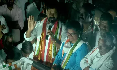 ఇలాంటి దుర్మార్గులను గెలిపిస్తే సమాజం బతుకదు : రేవంత్