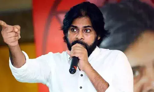 ఏపీని యునైటెడ్ స్టేట్స్ ఆఫ్ ఆంధ్రాగా ప్రకటించండి : పవన్ కల్యాణ్