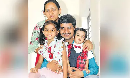 బ్యాంకు మేనేజర్ ఆత్మహత్య.. అతడు ఇచ్చిన రుణాలే ఉసురు తీశాయి