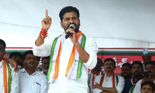 షేర్ మార్కెట్ కంటే వేగంగా మునుగోడులో పార్టీ ఫిరాయింపులు