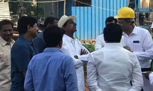 ఢిల్లీలో పార్టీ కార్యాలయం నిర్మాణ పనులను పరిశీలించిన కేసీఆర్