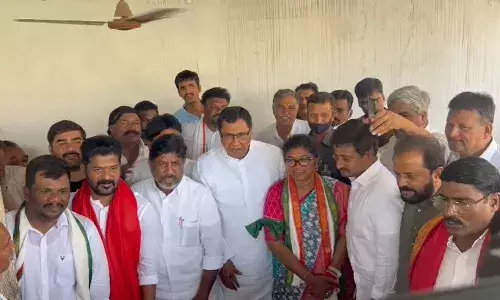 మునుగోడు ఉప ఎన్నిక : నామినేషన్ దాఖలు చేసిన కాంగ్రెస్ అభ్యర్థి