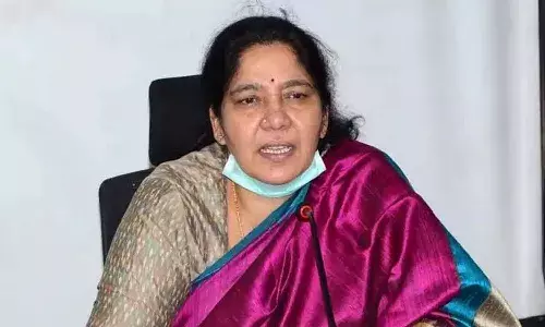 అప్పటి వరకు చెప్పులు లేకుండా నడుస్తా.. మంత్రి సత్యవతి రాథోడ్ షాకింగ్ నిర్ణయం