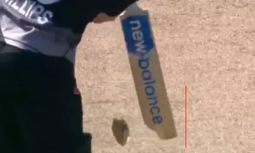 ప్రపంచ కప్ ముందు బ్యాట్స్మెన్ బ్యాట్ ఇరగ్గొట్టిన పాక్ బౌలర్