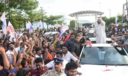 పవన్ కళ్యాణ్ పర్యటన నుంచి దృష్టి మళ్లించేందుకే వైసీపీ నాటకాలు - నాదెండ్ల మనోహర్