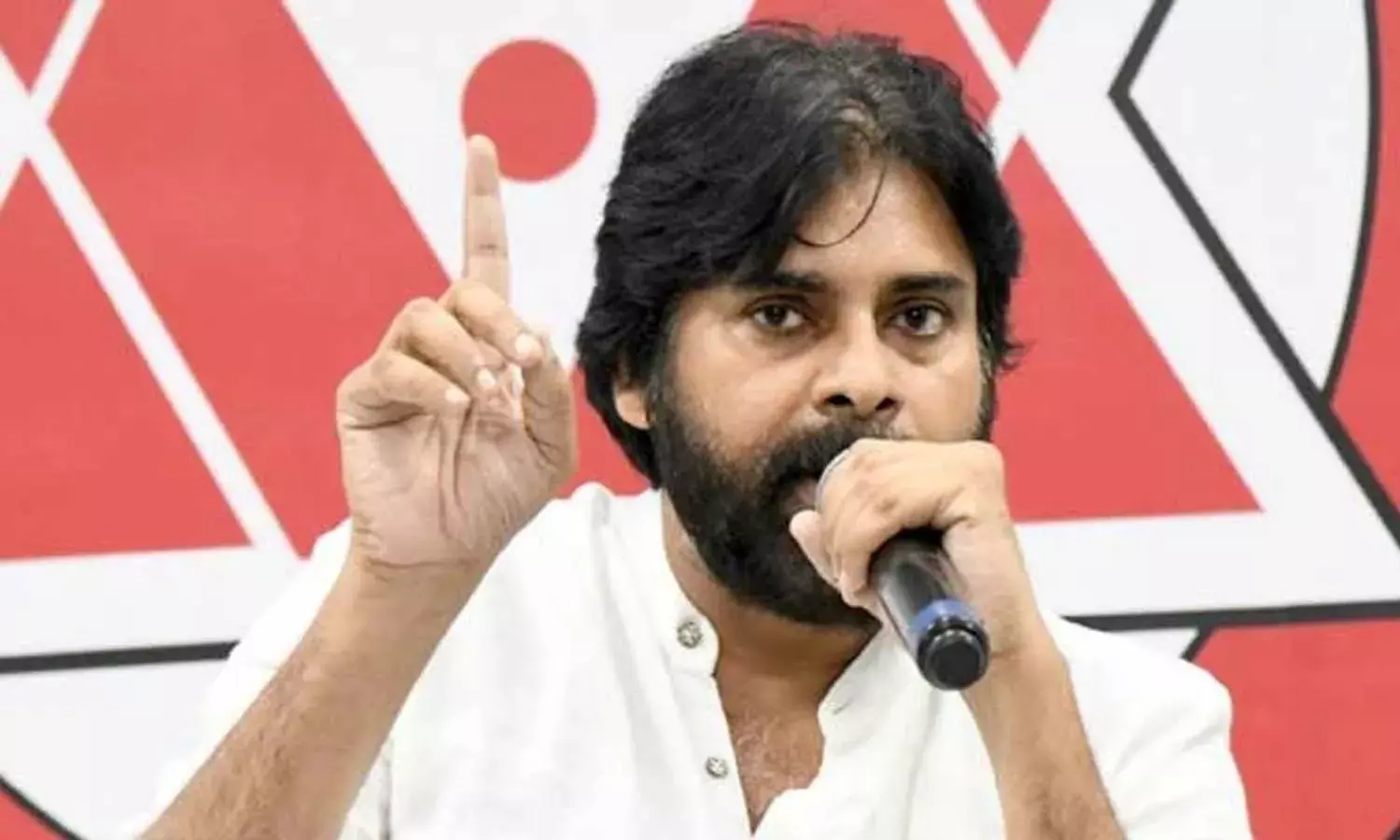 నిబంధనలు ఉల్లంఘించారని.. పవన్‌కు విశాఖ పోలీసుల నోటీసులు