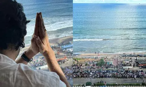 విశాఖలో టెన్షన్ టెన్షన్.. పవన్ కోసం భారీ సంఖ్యలో అభిమానులు, కార్యకర్తలు