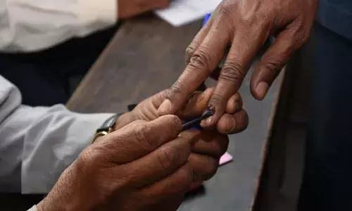 మునుగోడులో త్రిముఖ పోరు.. విజయం కోసం తహతహలాడుతోన్న కాంగ్రెస్