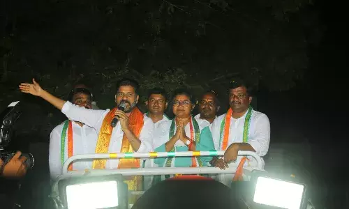 మునుగోడులో ఆ రెండు పార్టీలు కలిసి బెంగాల్ ప్రయోగం చేయబోతున్నాయి