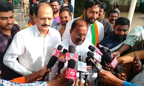 పవన్ కోరిన రోడ్మ్యాప్పై బీజేపీ నిర్ణయం తీసుకుంటుంది: సోమువీర్రాజు