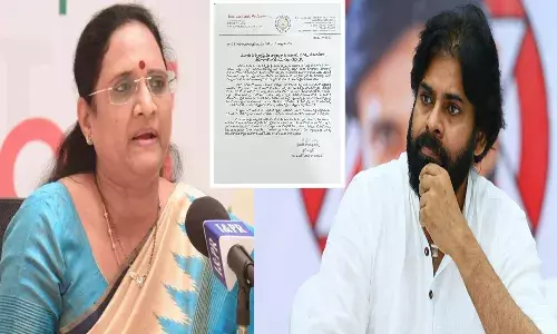 పవన్ కళ్యాణ్ కు మహిళా కమిషన్ నోటీసులు.. ఆ వ్యాఖ్యలు వెనక్కి తీసుకోవాలి