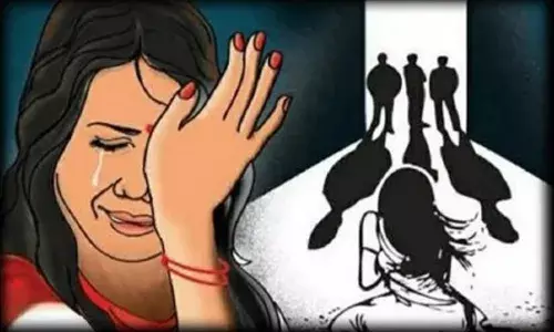 ఆస్పత్రిలోకి చొరబడి.. నర్సుపై సామూహిక అత్యాచారం