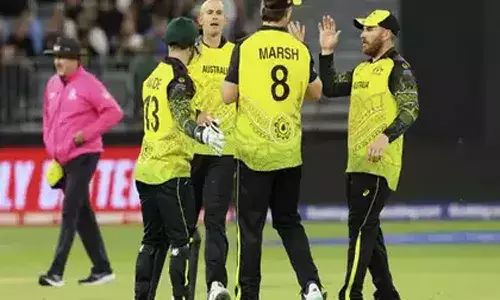 ఆస్ట్రేలియా జట్టులో కరోనా టెన్షన్