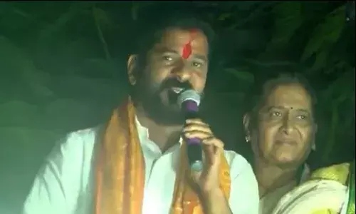 సర్వేలలో మూడో స్థానం రావడంతో చలి జ్వరం వచ్చింది