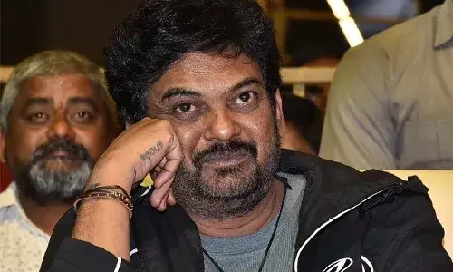 వాళ్ళ నుంచి ప్రాణహాని ఉంది.. పోలీసులకు దర్శకుడు పూరి జగన్నాథ్ ఫిర్యాదు