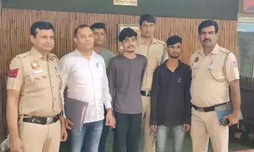 ప్రియురాలి ఫొటోలు అతడి ఫోన్లో చూసి.. ఫ్రెండ్ను చంపిన ప్రియుడు