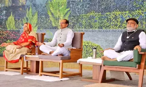 యోగా వల్ల శరీరం, మనస్సు అదుపులో ఉంటాయి: సీఎం శివరాజ్