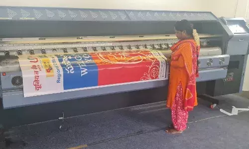 క్లాత్ బ్యానర్లపై గైడ్లైన్స్ ఇవ్వని జగన్ ప్రభుత్వం.. అయోమయంలో ఫ్లెక్స్ ప్రింటర్లు