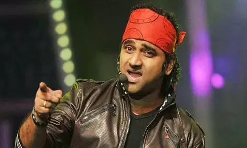 సంగీత దర్శకుడు దేవిశ్రీప్రసాద్ కు విశ్వ హిందూ పరిషత్ హెచ్చరిక