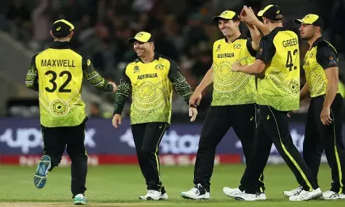 డిఫెండింగ్ ఛాంపియన్ ఆస్ట్రేలియా అవుట్