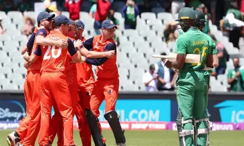 పెను సంచలనం.. నెదర్లాండ్స్ చేతిలో ఓడిన దక్షిణాఫ్రికా.. సెమీస్కు భారత్