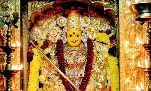 రేపే గిరి ప్రదక్షిణ, కోటి దీపోత్సవం.. ముస్తాబైన ఇంద్రకీలాద్రి