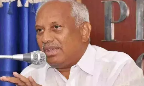 చిరంజీవి లేదా పవన్ కల్యాణ్.. కాంగ్రెస్ మద్దతుతోనే సీఎం కాగలరు