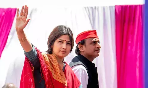 బీజేపీని ఢీ కొట్టేందుకు డింపుల్ యాదవ్ను రంగంలోకి దింపిన ఎస్పీ