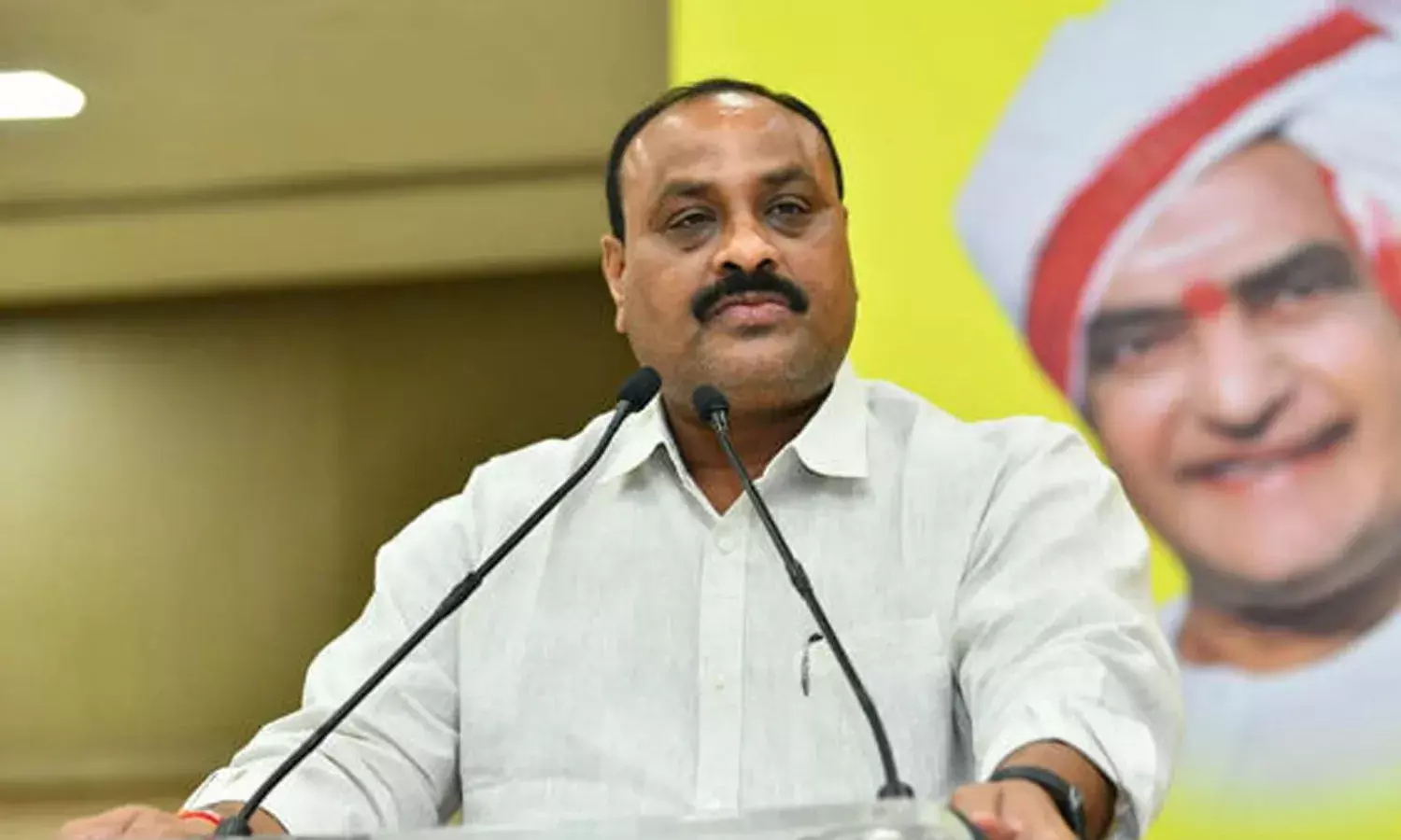 జే ట్యాక్స్‌తో ఆక్వా రైతులను దోచుకుంటున్నారు: అచ్చెన్న